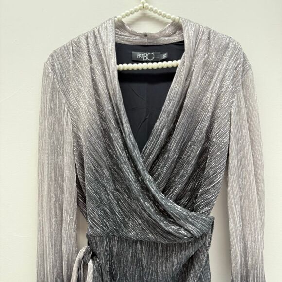 PatBO
Ombre Wrap Top 🩶 - Picture 7 of 15